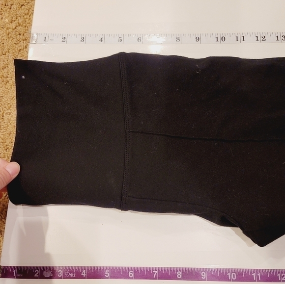 LYSSE FRONT CENTER SEAM FLARE BLACK PULL ON LEGGINGS, SZ SMALL - Picture 11 of 12